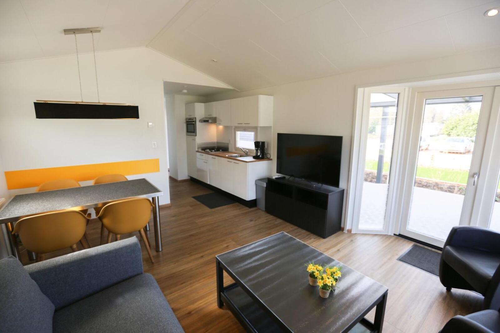 Recreatiepark en Jachthaven De Scherpenhof Terwolde Zimmer foto