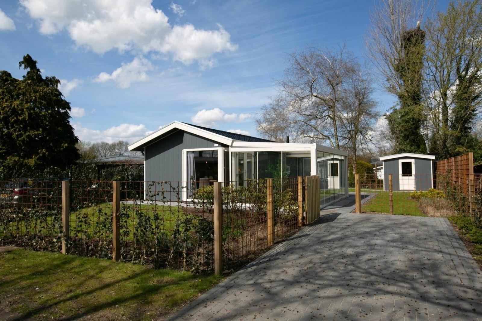 Recreatiepark en Jachthaven De Scherpenhof Terwolde Zimmer foto