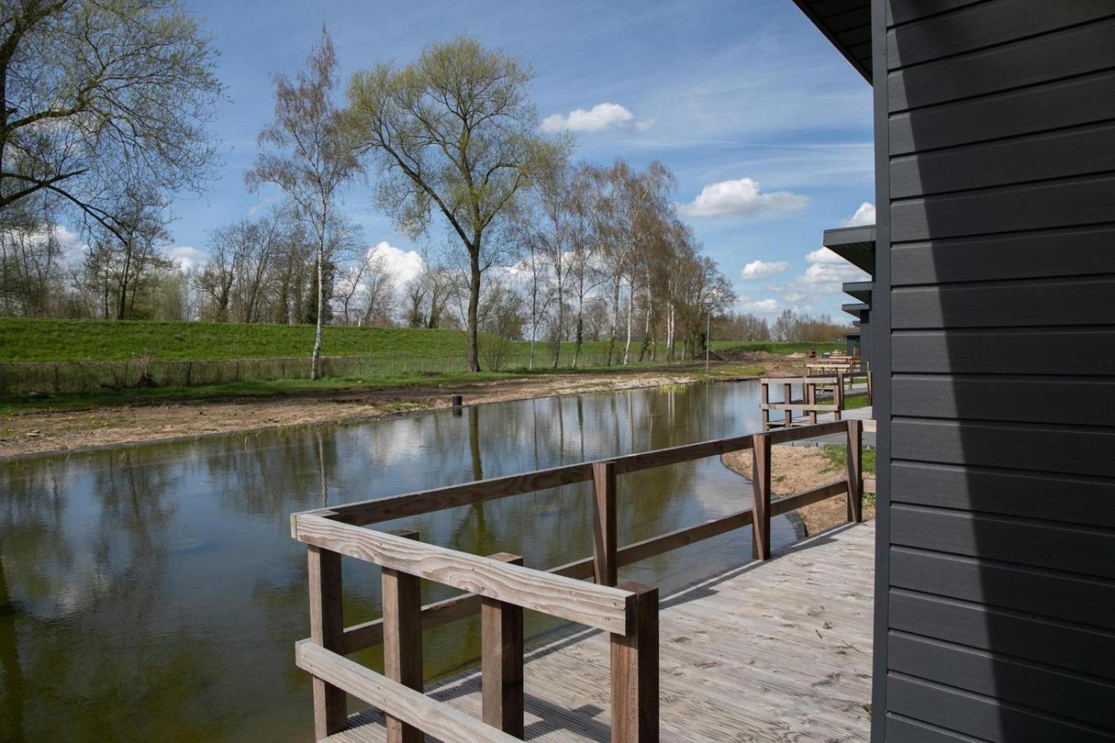Recreatiepark en Jachthaven De Scherpenhof Terwolde Zimmer foto